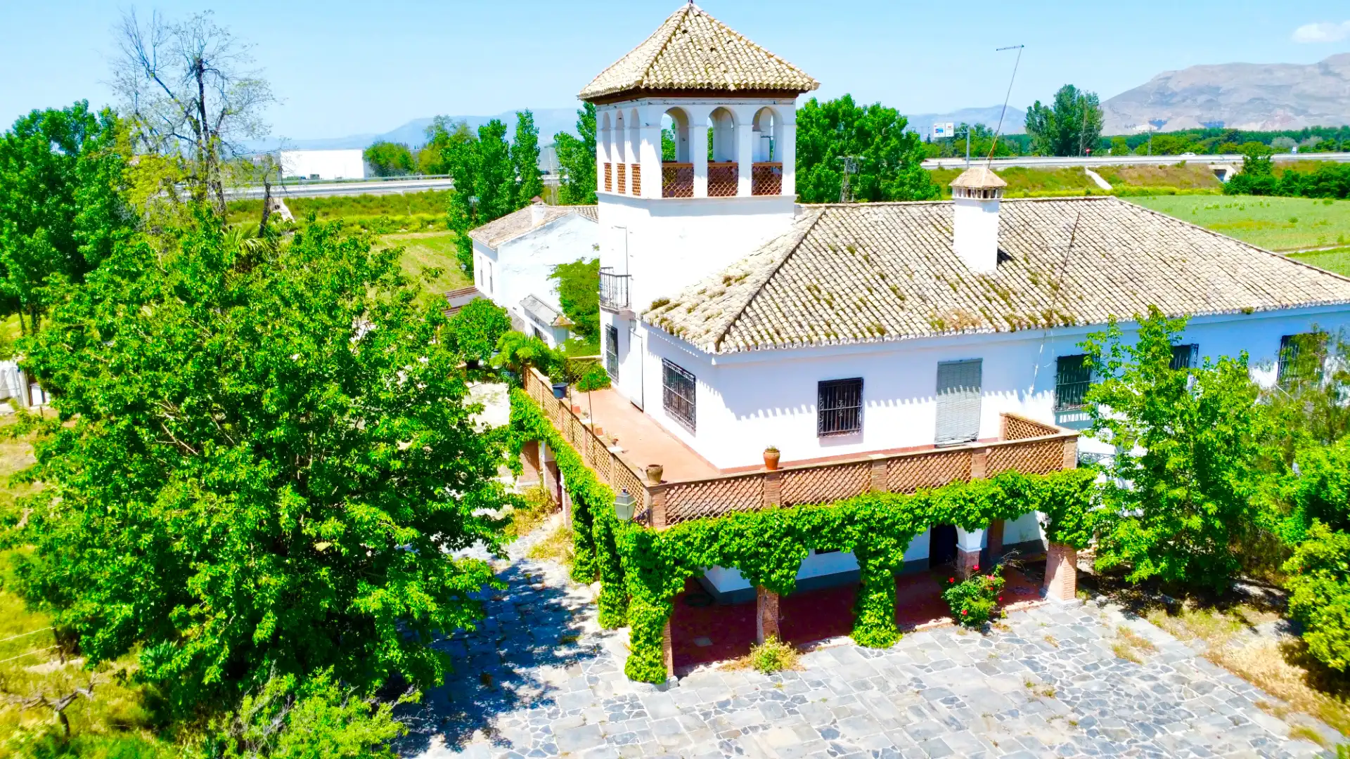 Vista exterior de Casa o chalet en venta en Granada con Jardín privado, Terraza y Trastero