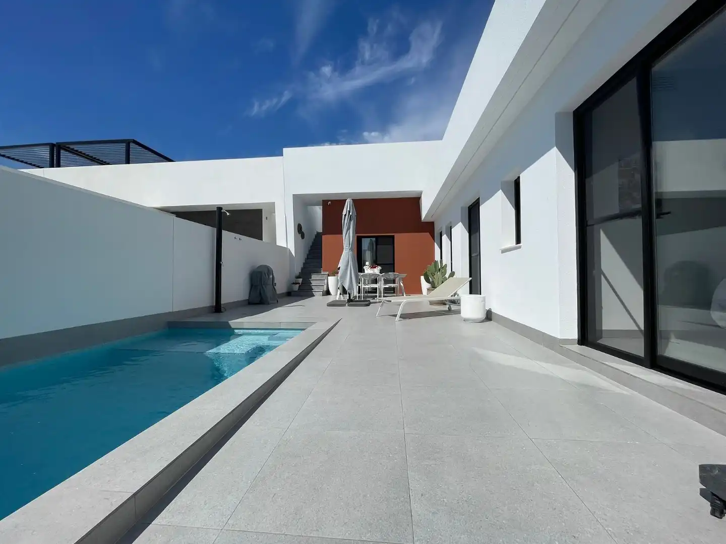 Casa con piscina in vendita a Roldán