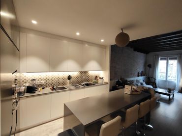 Wohnung mit Balkon zum Verkauf in Carrer de la Diputació