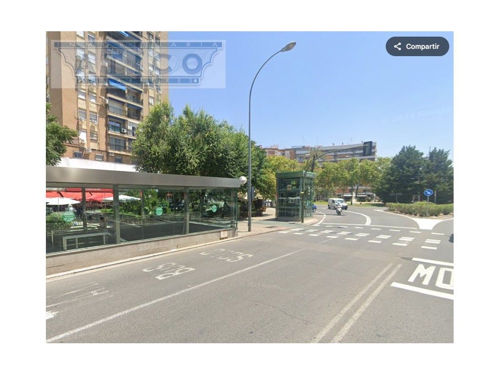 Exterior view of Single-family semi-detached for sale in  Sevilla Capital