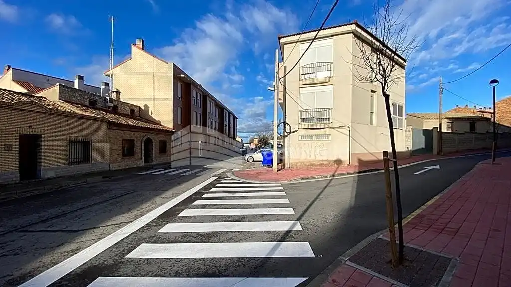 Casa adosada en venda a Depósito, La Puebla de Alfindén