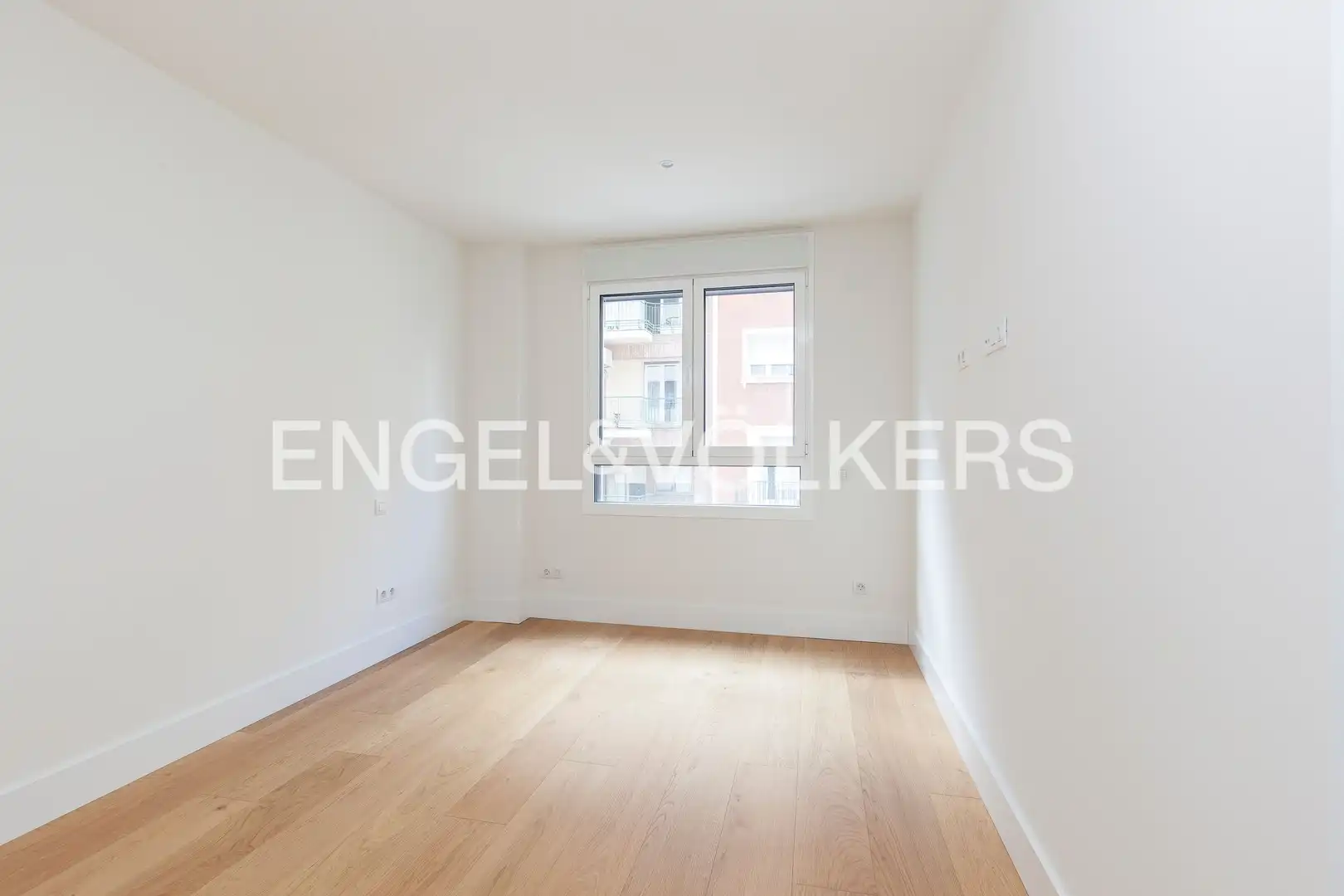 Habitación de Piso de alquiler en Madrid con Aire acondicionado, Calefacción y Jardín privado