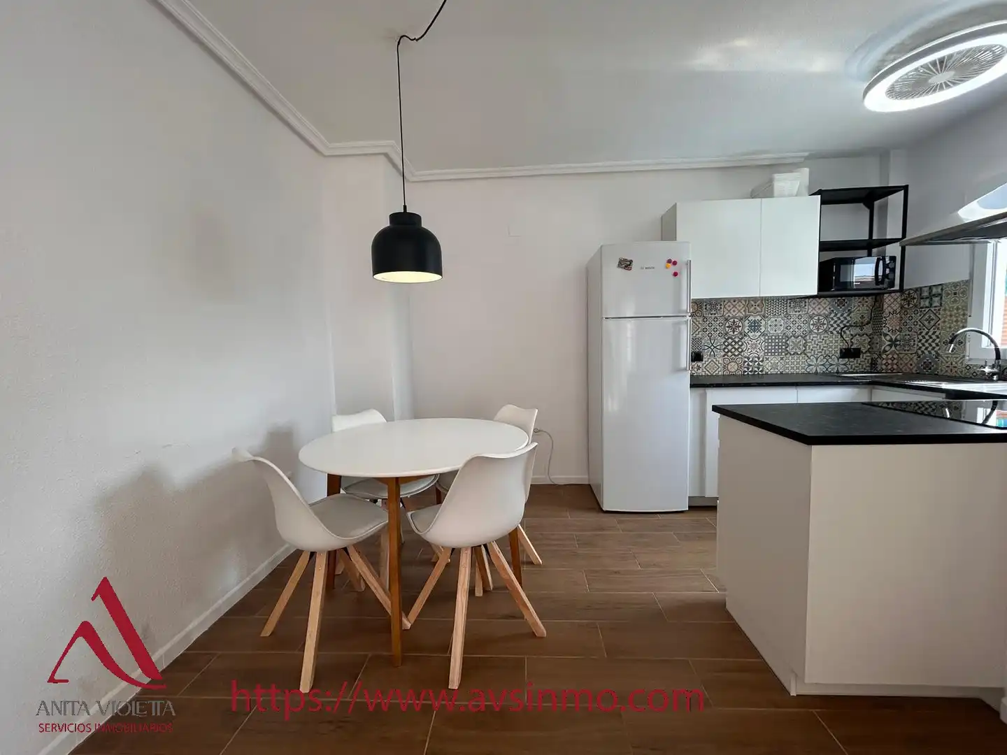 Cocina de Apartamento en venta en Torrevieja con Aire acondicionado, Calefacción y Amueblado