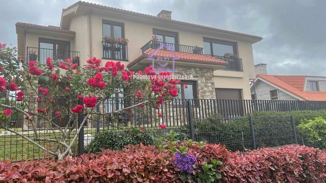 Casa-chalet en Venta en Mesoiro