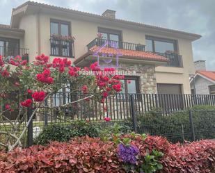 Vista exterior de Casa o xalet en venda en A Coruña Capital  amb Terrassa