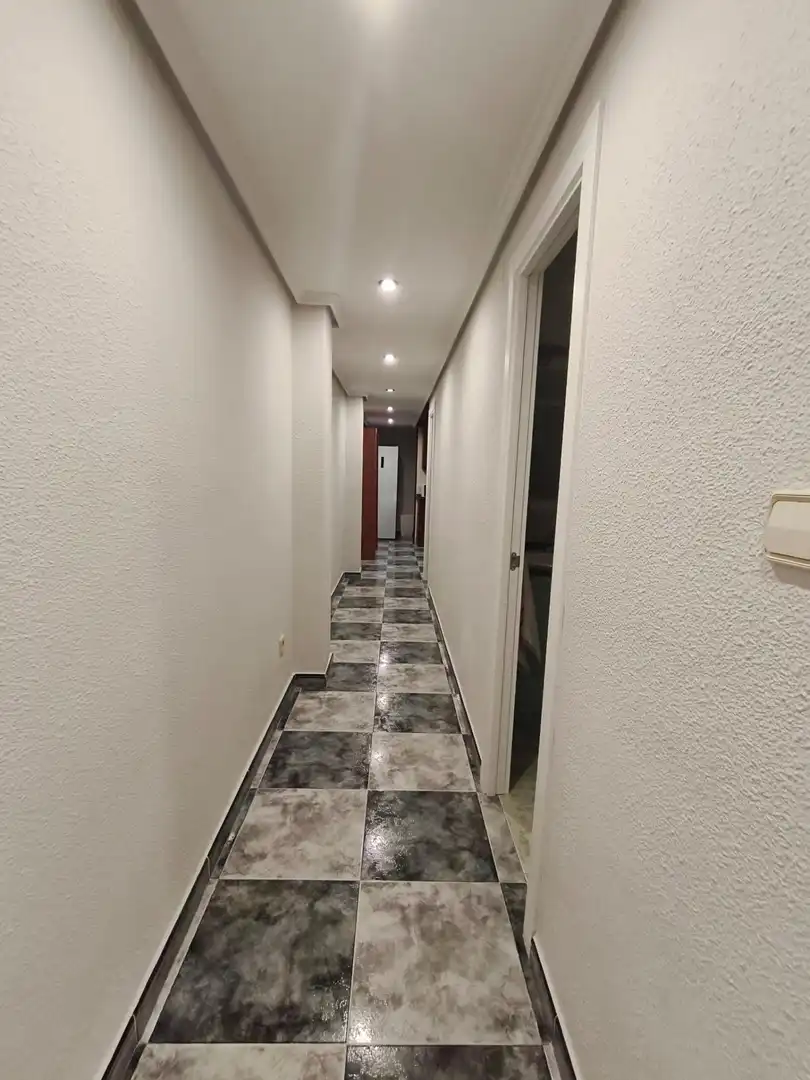 Flat for rent in Elche / Elx  with Air Conditioner, Furnished and Balcony