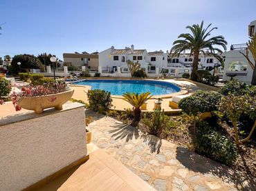 Adossat amb piscina de lloguer a Orihuela Costa