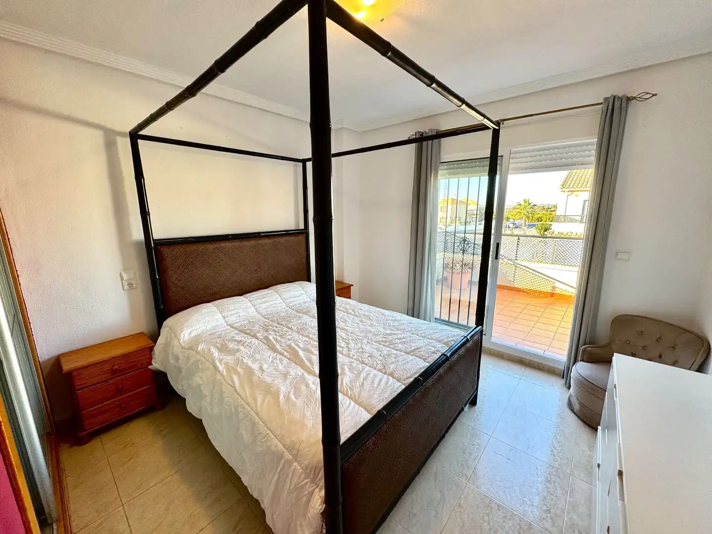 Schlafzimmer von Haus oder Chalet zur Miete in Guardamar del Segura mit Klimaanlage, Privatgarten und Terrasse