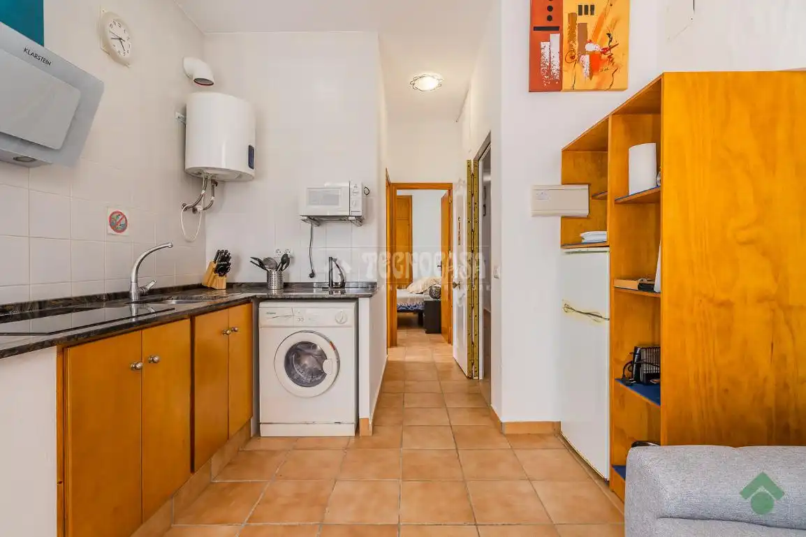 Cuina de Casa o xalet en venda en Conil de la Frontera amb Terrassa i Balcó