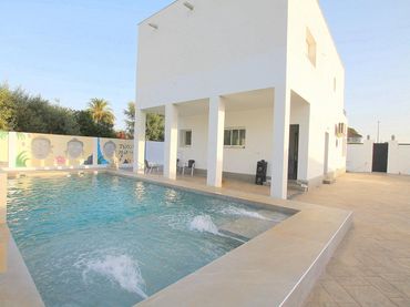 Villa con piscina in vendita a Oromana