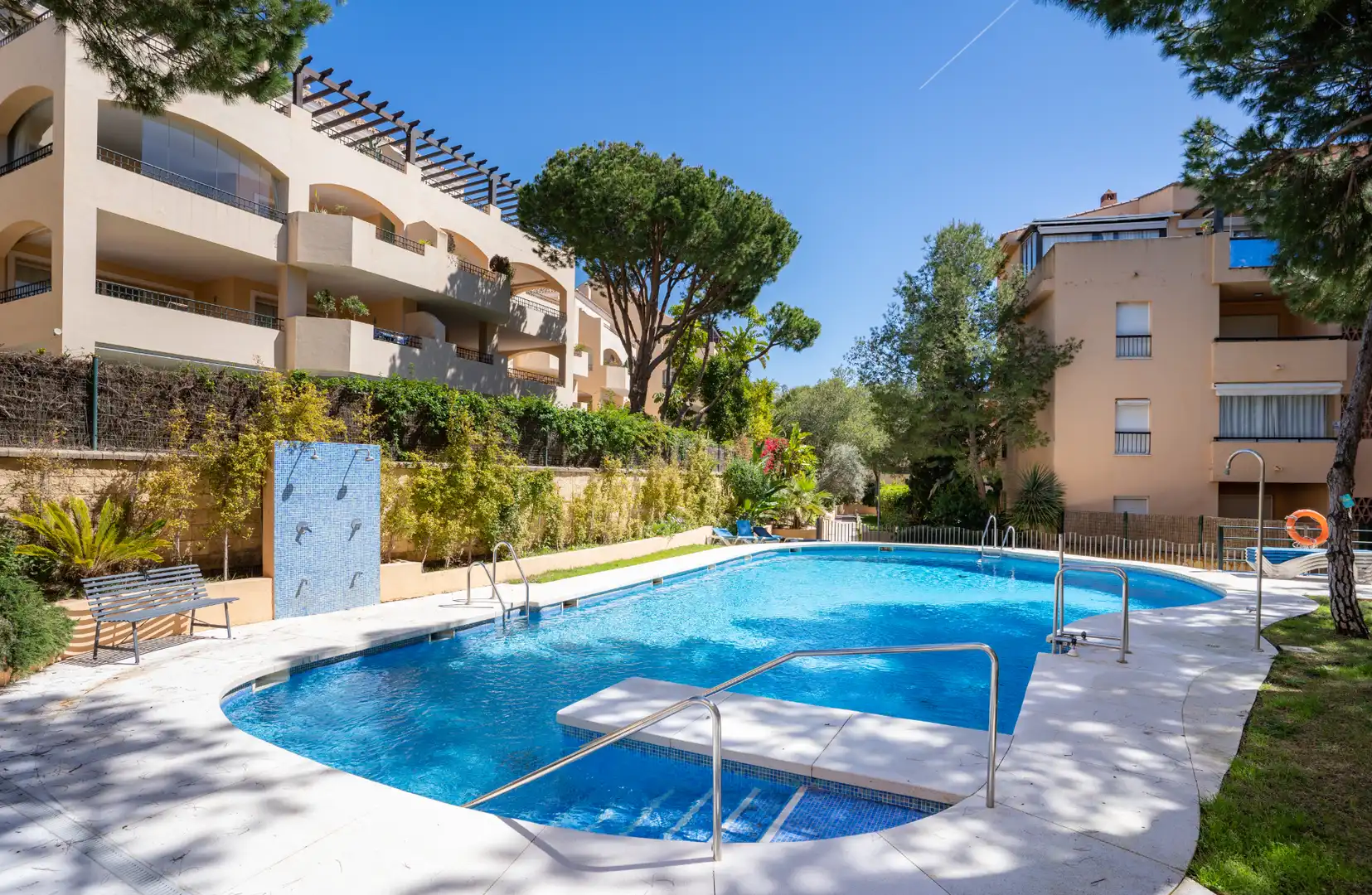 Swimming pool of Flat for rent in Marbella  with Air Conditioner, Heating and Terrace
