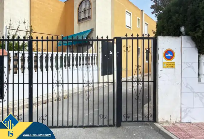 Bungalow amb piscina en venda a Nueva Torrevieja - Aguas Nuevas, imagen 5