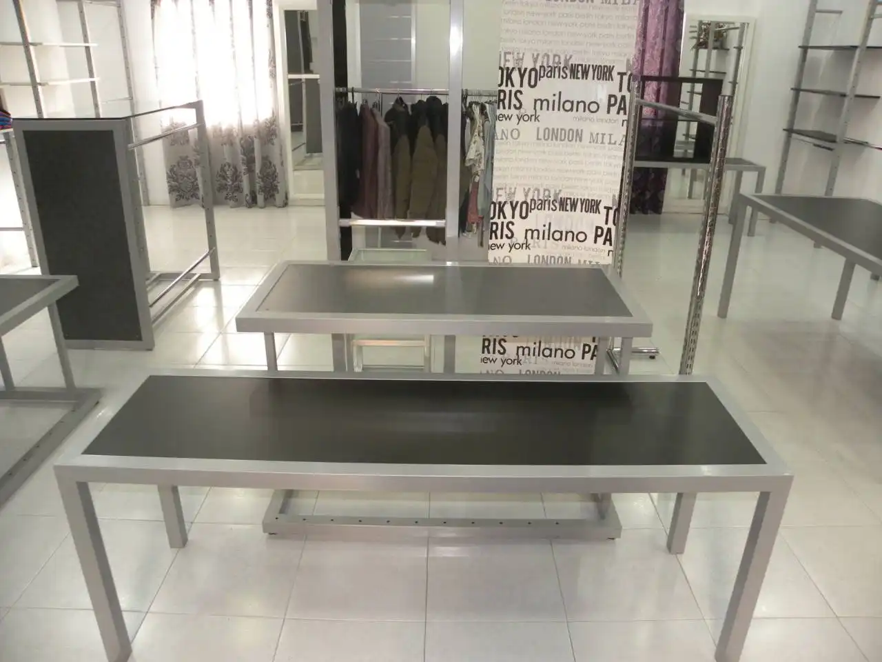 Local comercial en venda a Avenida Gran Vía 11, imagen 2
