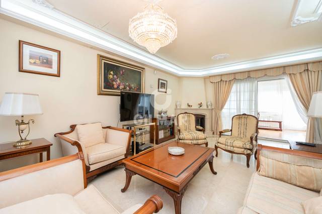 Casa-chalet en Venta en Tres Olivos - Valverde