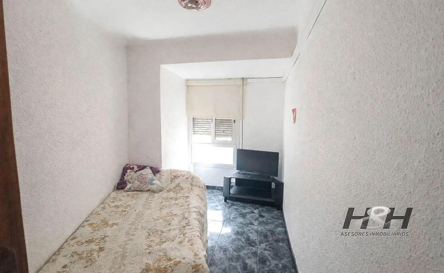 Habitación de Piso en venta en Paterna con Aire acondicionado y Calefacción