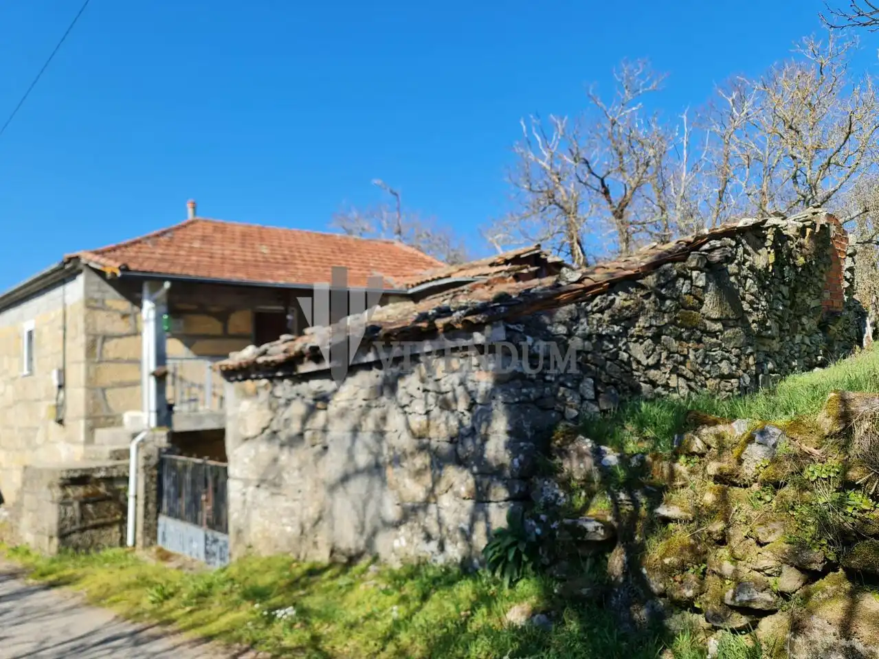 Außenansicht von Haus oder Chalet zum Verkauf in Xinzo de Limia mit Privatgarten, Terrasse und Balkon