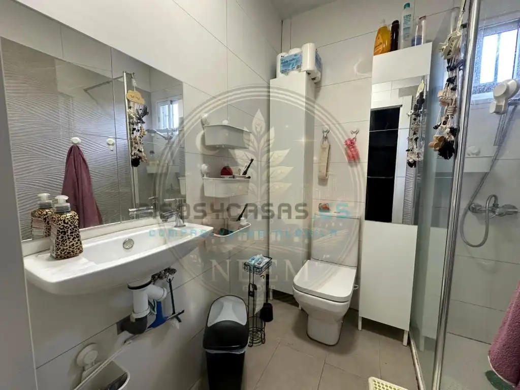 Badezimmer von Country house zum Verkauf in Casinos