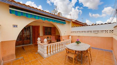 Foto 4 de Casa adosada en venta en Calle Matilde Peñaranda, 53, Nueva Torrevieja, Alicante
