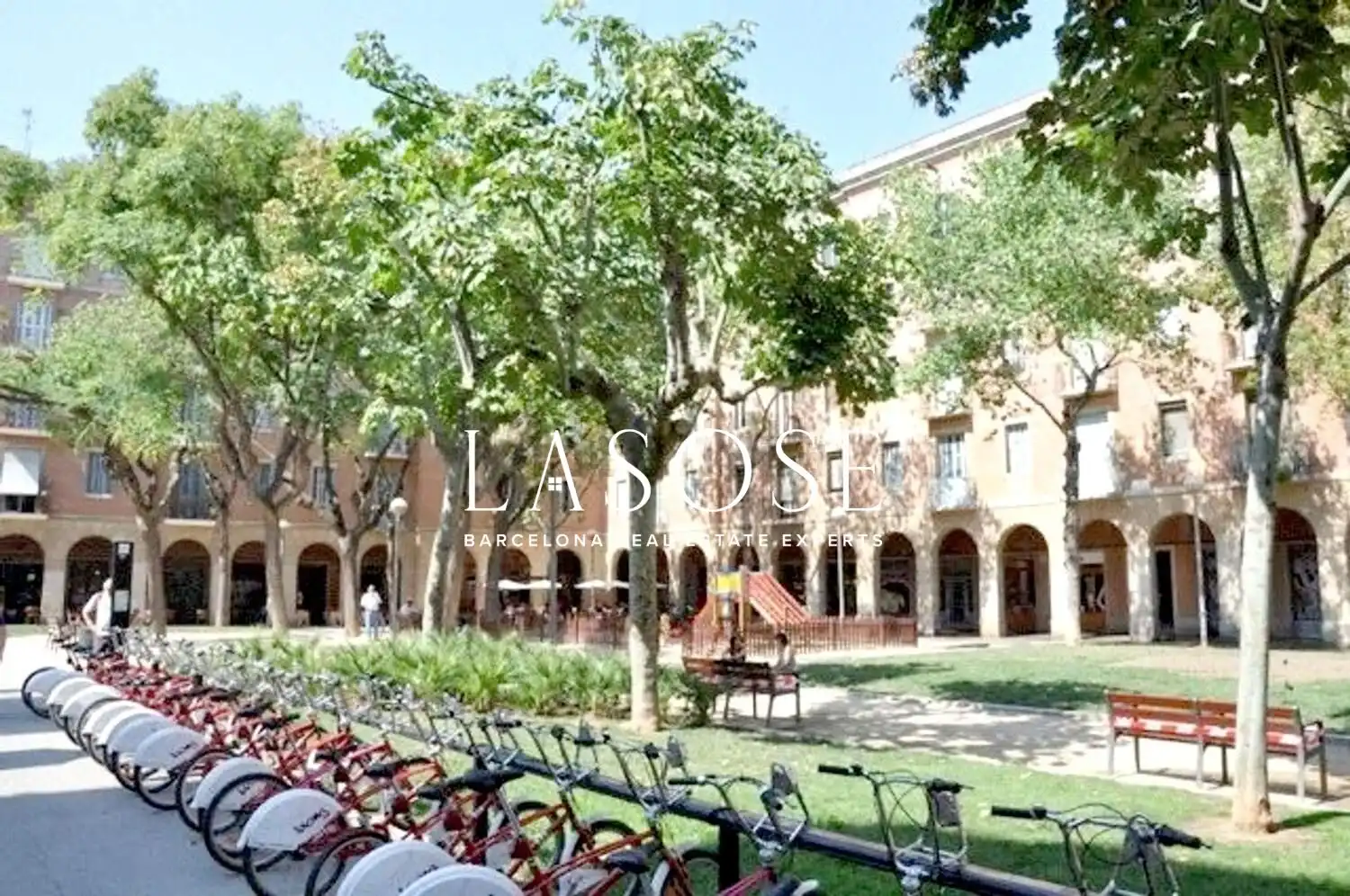 Exterior view of Study for rent in Barcelona  with Furnished