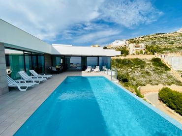 Villa mit Balkon zum Verkauf in Cumbre del Sol