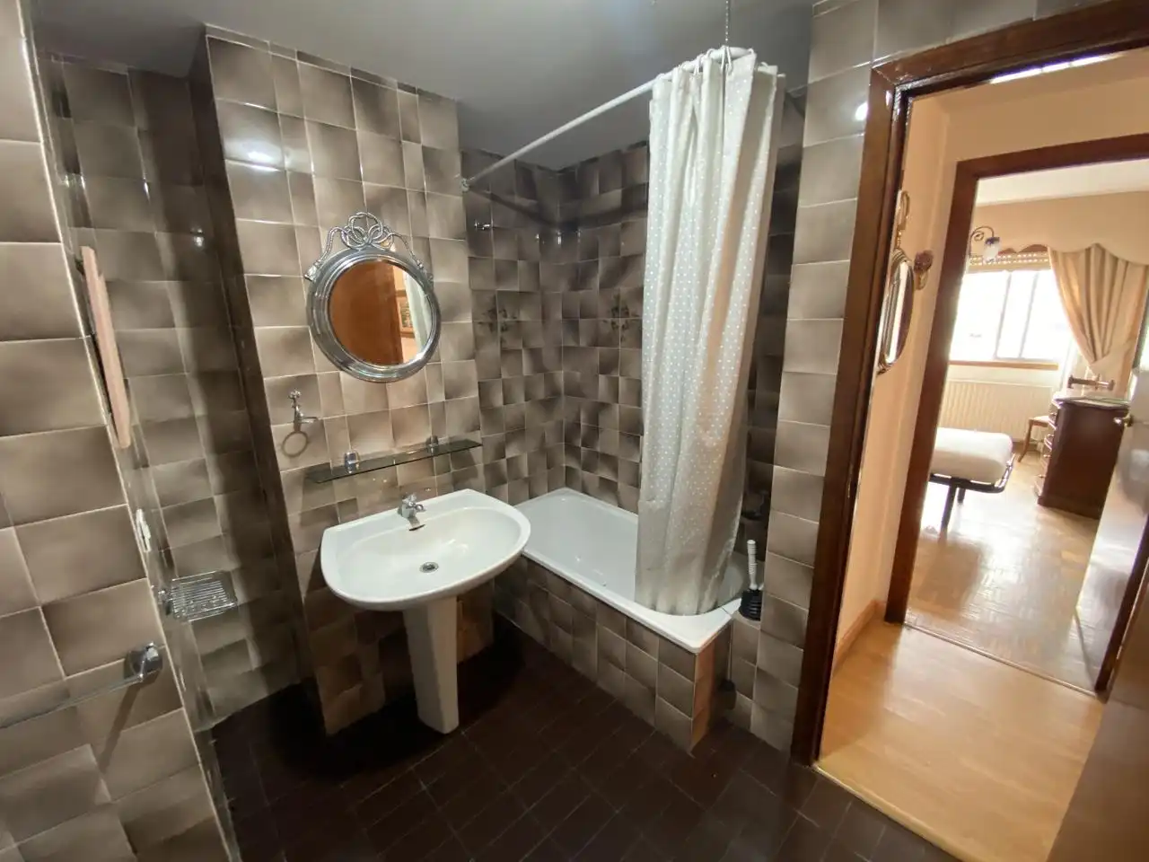 Baño de Piso en venta en A Coruña Capital  con Calefacción y Trastero