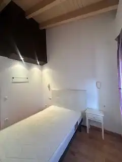 Schlafzimmer von Wohnungen zur Miete in León Capital  mit Heizung, Parkett und Möbliert