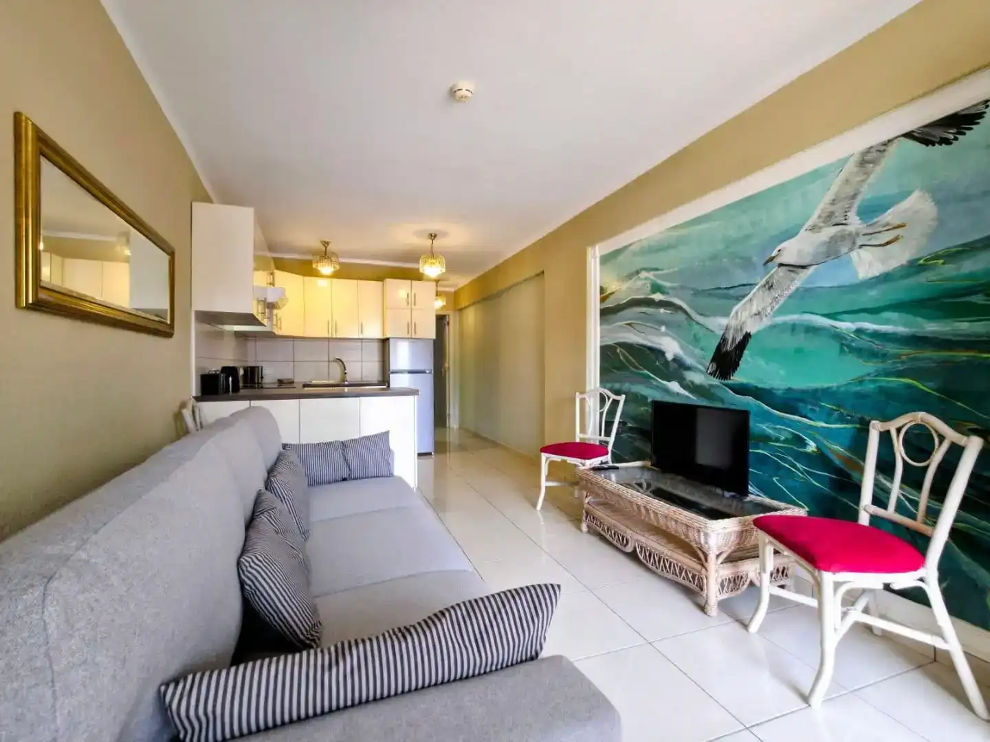 Sala d'estar de Apartament de lloguer en Adeje amb Aire condicionat, Piscina i Moblat