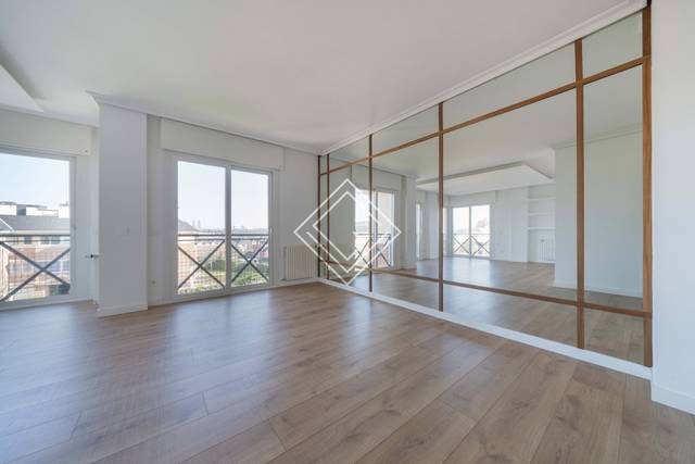 Ático en Venta en Valdemarín