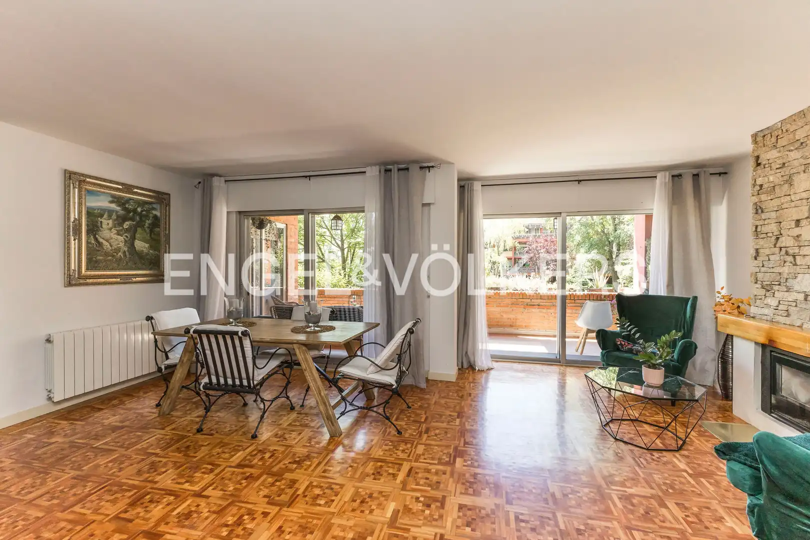 Sala de estar de Piso en venta en Villanueva de la Cañada con Calefacción, Terraza y Trastero