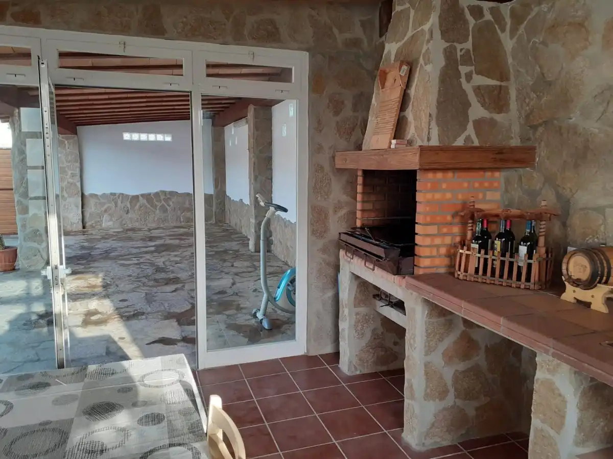 Detached house with pool to rent in Núcleo urbano, imagen 5