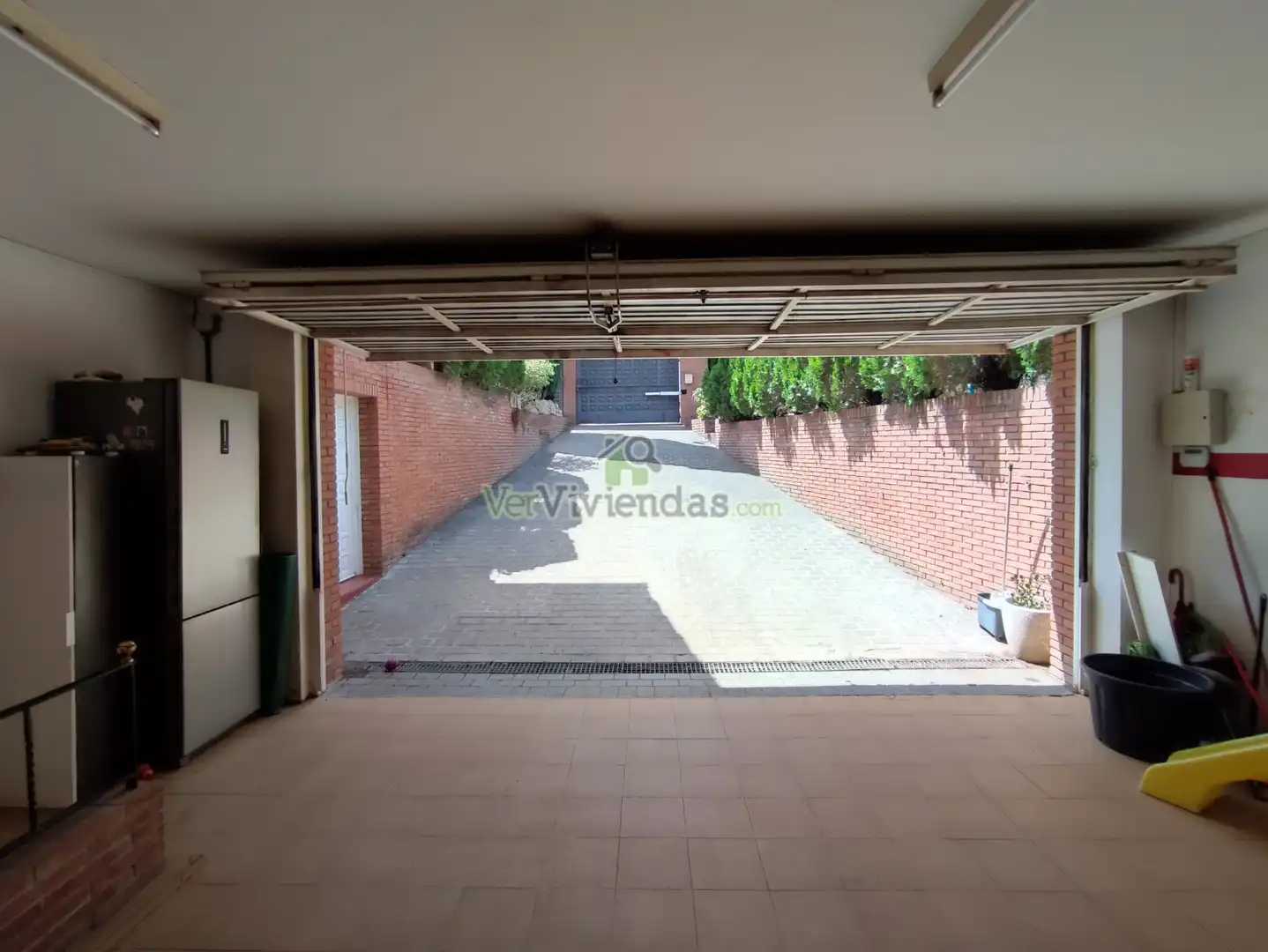 Aparcament de Casa o xalet en venda en Esparreguera amb Aire condicionat, Calefacció i Jardí privat