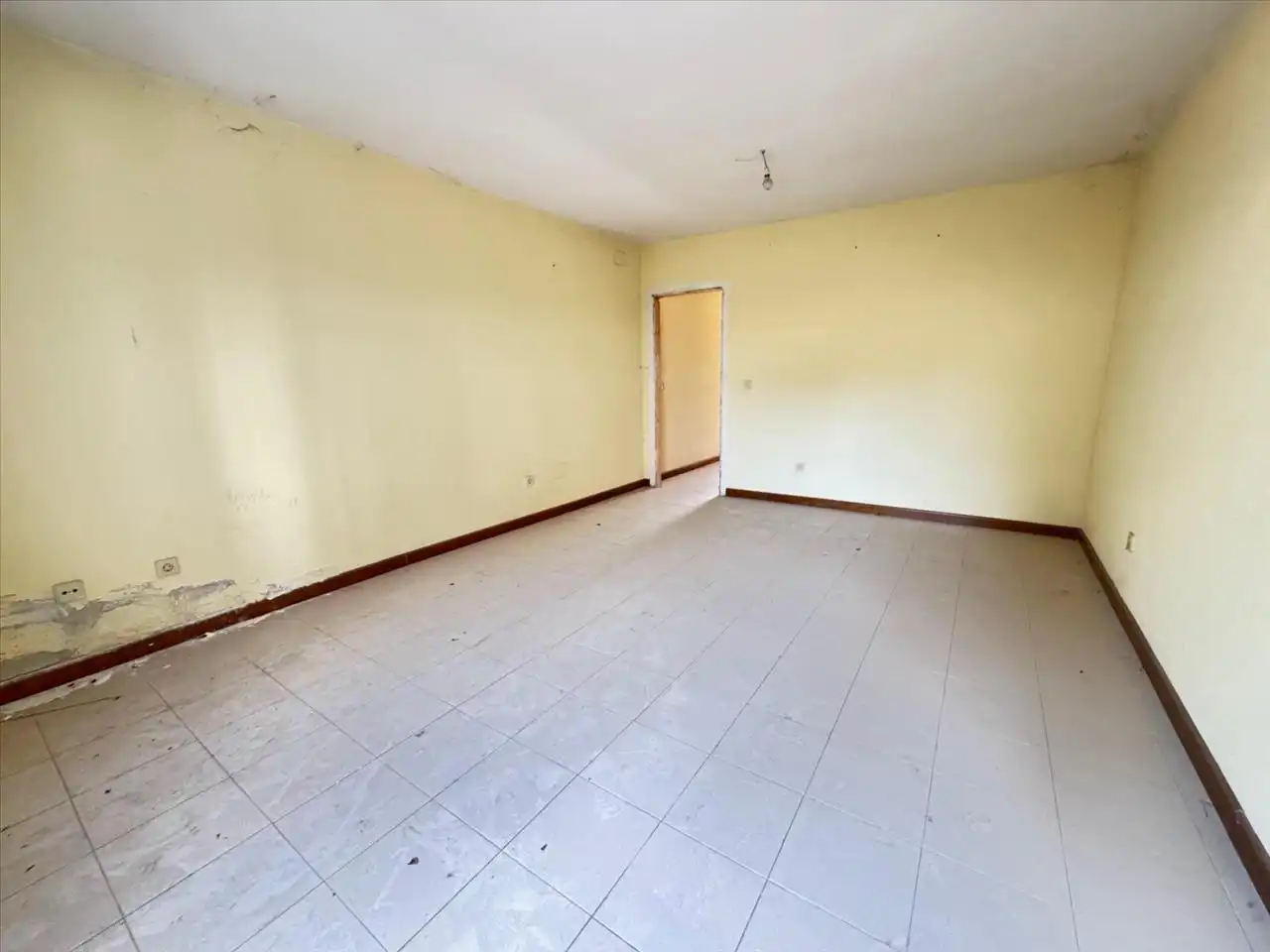 Einfamilien-Reihenhaus zum Verkauf in Matapozuelos mit Terrasse