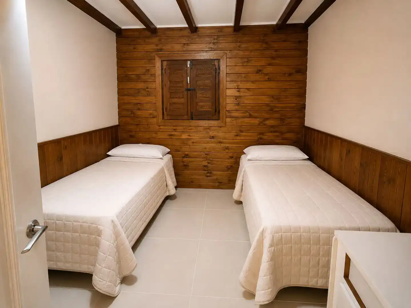 Dormitori de Casa o xalet en venda en Castilblanco de los Arroyos amb Aire condicionat i Piscina