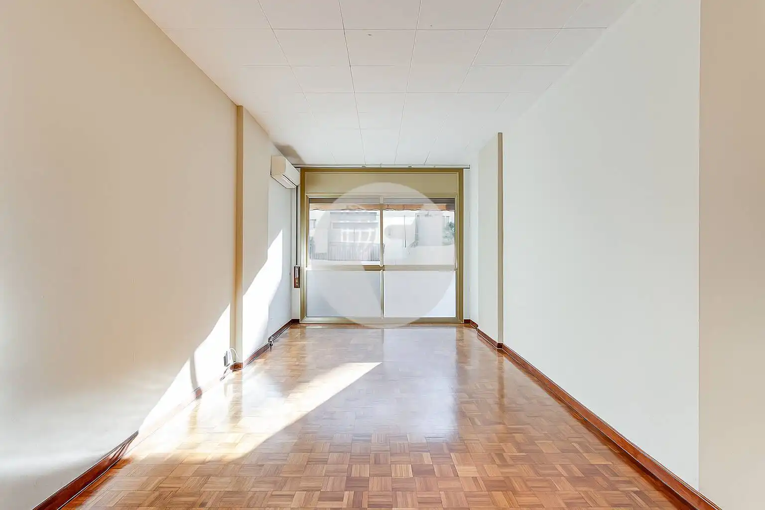 Piso en venta en Barcelona con Aire acondicionado, Calefacción y Terraza