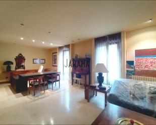Sala d'estar de Àtic en venda en Tudela amb Aire condicionat i Terrassa