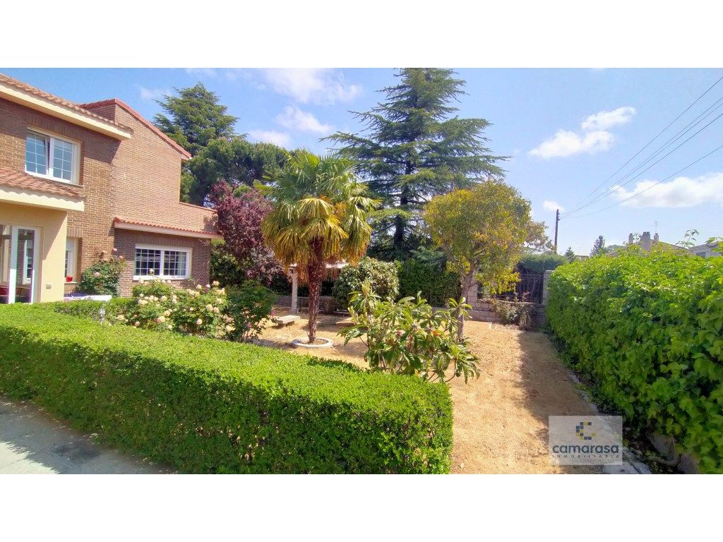 Jardín de Casa o chalet en venta en Ávila Capital con Jardín privado, Terraza y Trastero