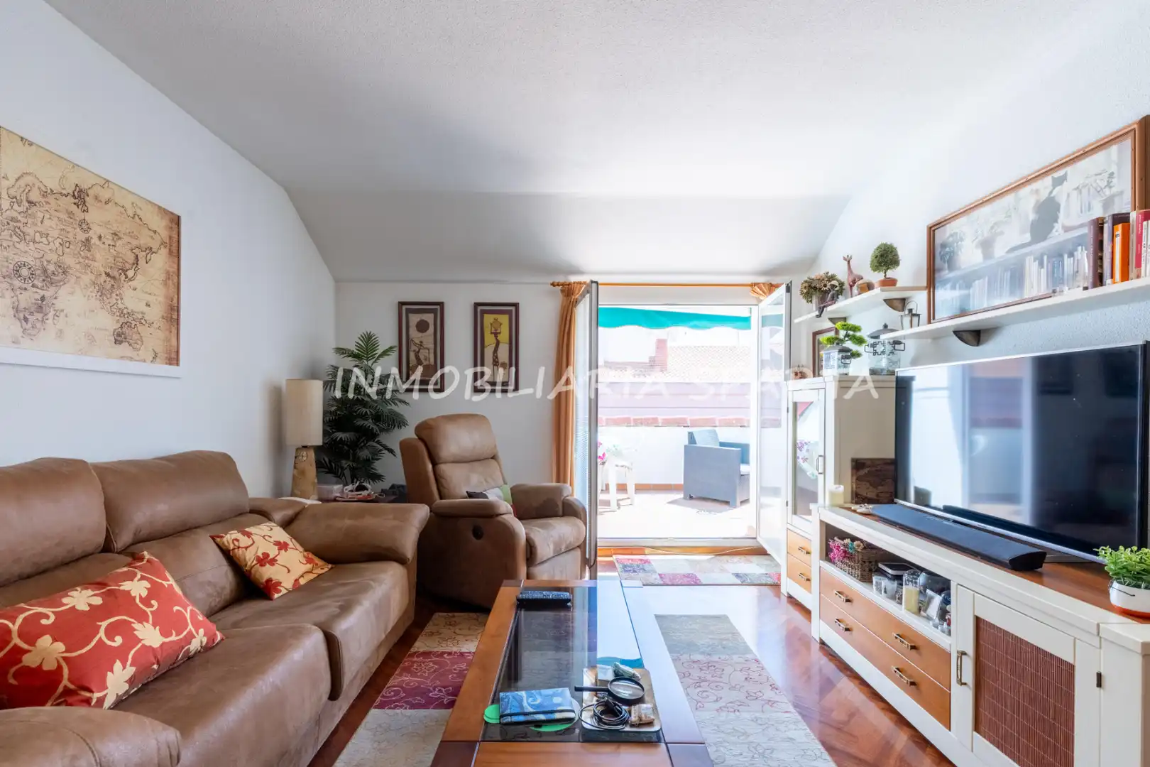 Living room of Duplexes for sale in Ciudad Real  with Air Conditioner, Heating and Parquet flooring