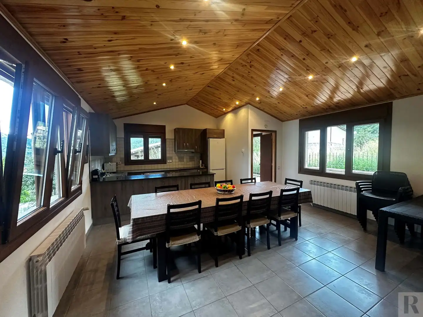 Esszimmer von Einfamilien-Reihenhaus zur Miete in Vallcebre mit Heizung und Terrasse
