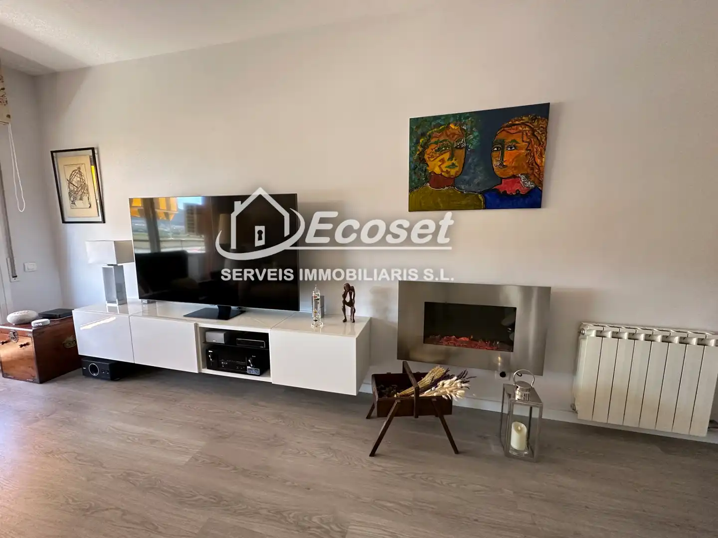 Sala d'estar de Pis en venda en Molins de Rei amb Aire condicionat, Calefacció i Parquet