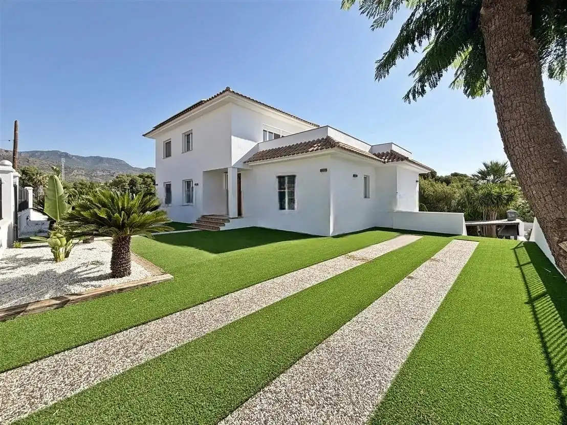 Villa mit Terrasse zum Verkauf in Calle Córdoba 17, imagen 8