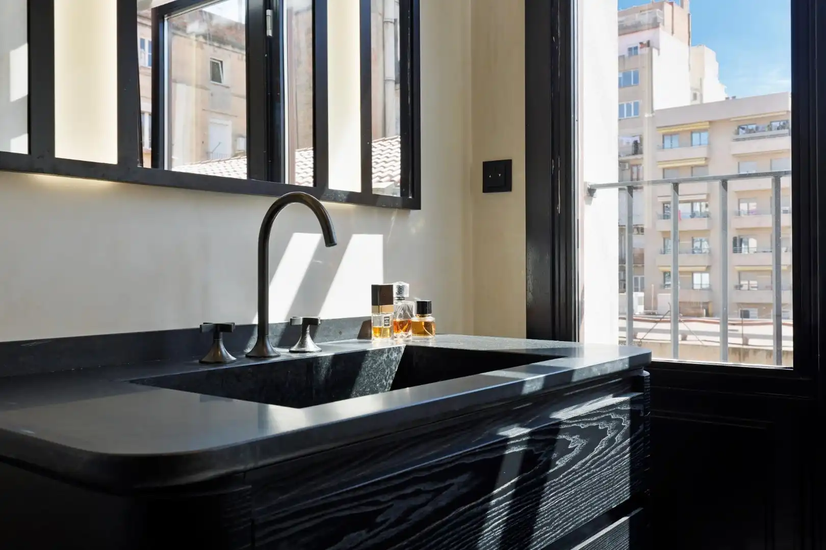 Bathroom of Flat for sale in Eixample