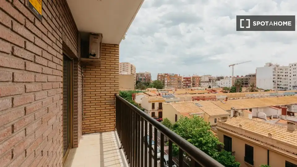 Terraza de Piso de alquiler en Valencia con Aire acondicionado, Calefacción y Amueblado