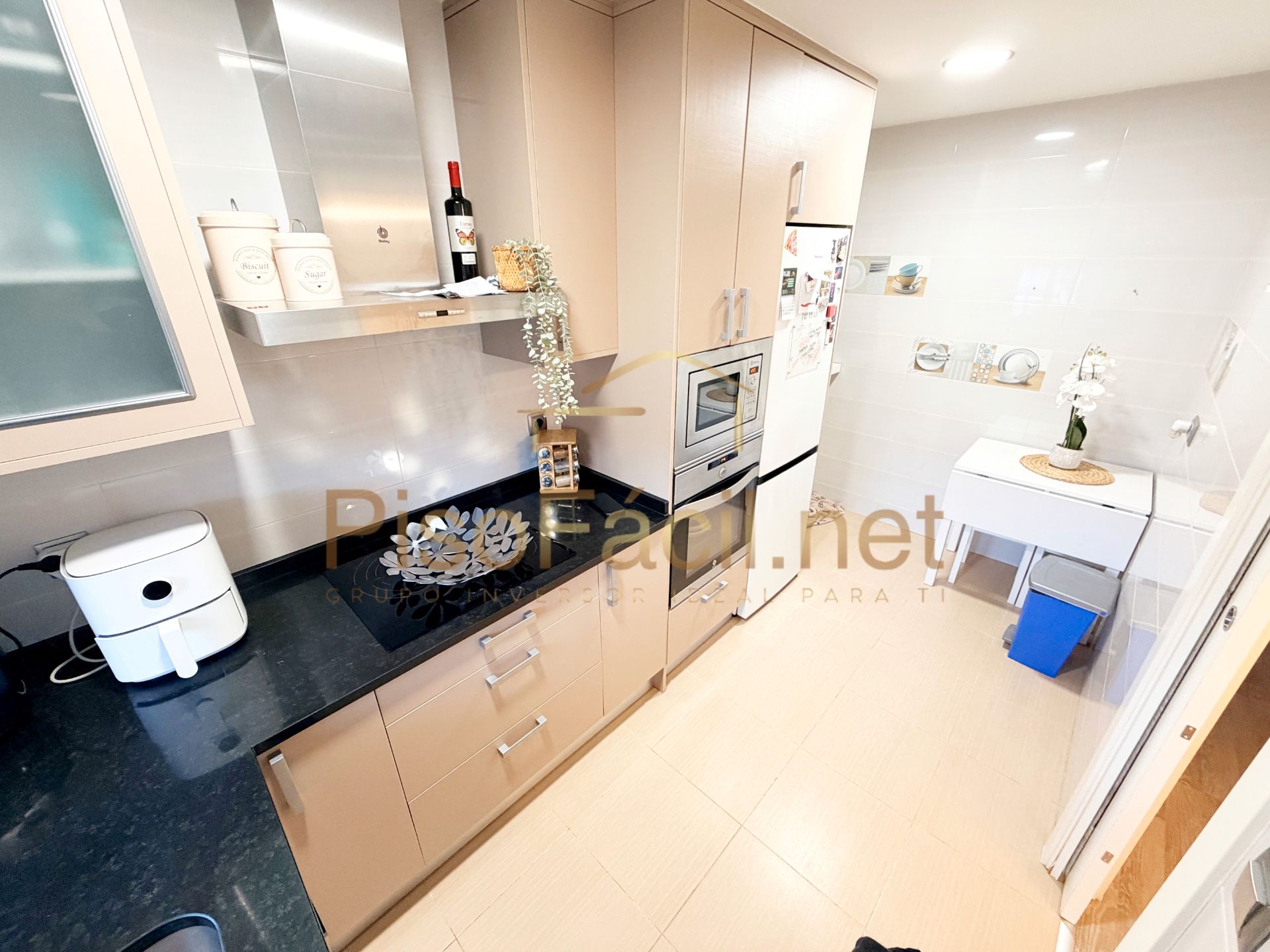 Cuina de Casa o xalet en venda en Yuncos amb Aire condicionat, Calefacció i Jardí privat