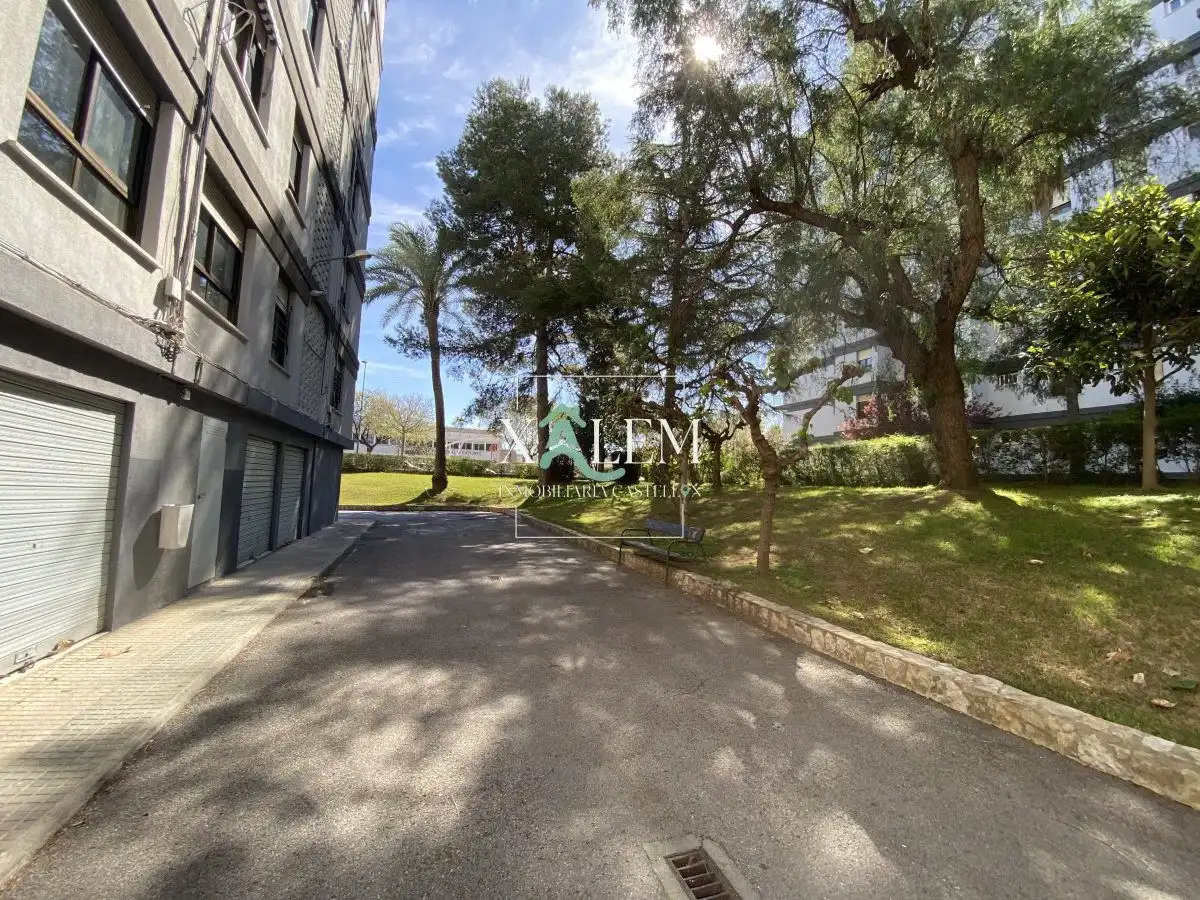 Vista exterior de Pis en venda en Castellón de la Plana / Castelló de la Plana amb Balcó