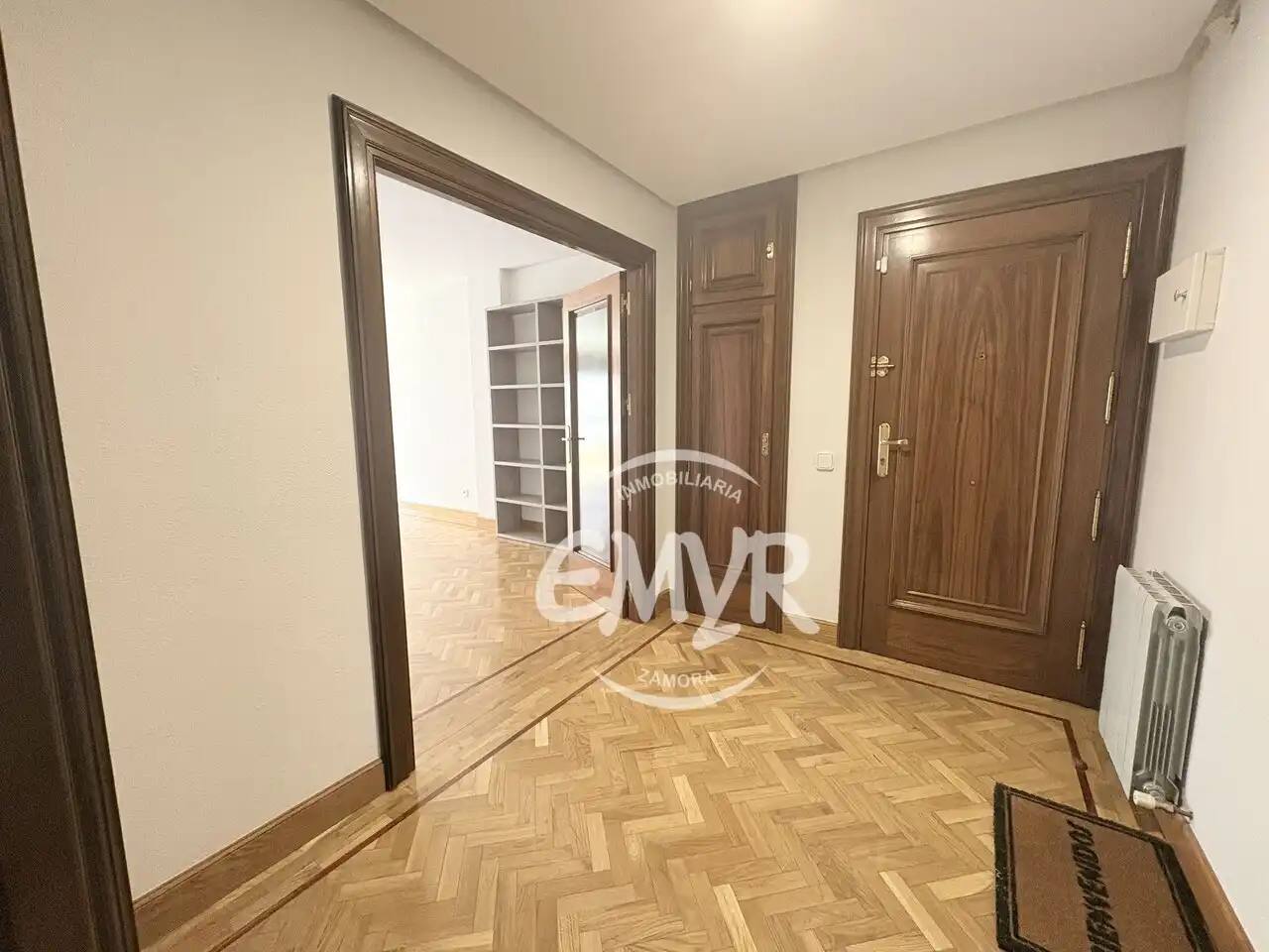 Wohnzimmer von Wohnung zum Verkauf in Zamora Capital  mit Heizung, Parkett und Abstellraum