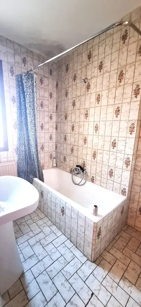 Bathroom of Houses for sale in Aguilar de Campoo  with Balcony