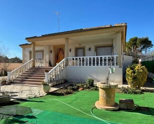 Vista exterior de Casa o xalet en venda en  Albacete Capital amb Aire condicionat, Jardí privat i Terrassa