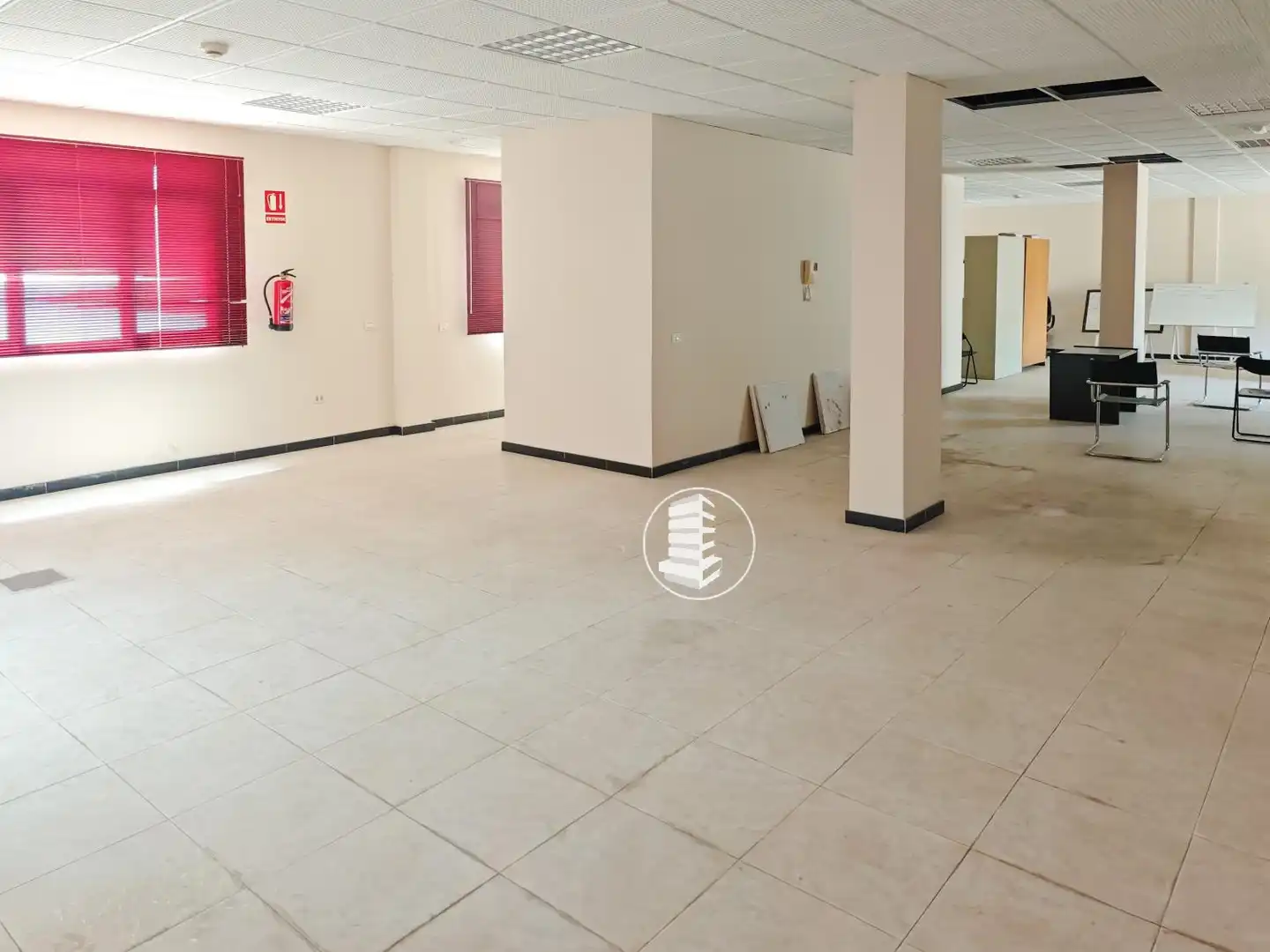Oficina en venta en El Rosario con Aire acondicionado
