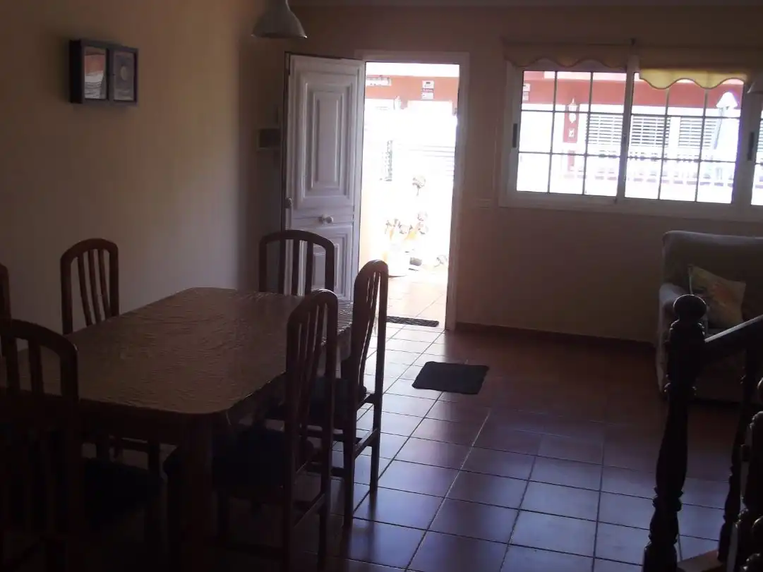 Menjador de Casa o xalet en venda en El Rosario amb Terrassa i Balcó