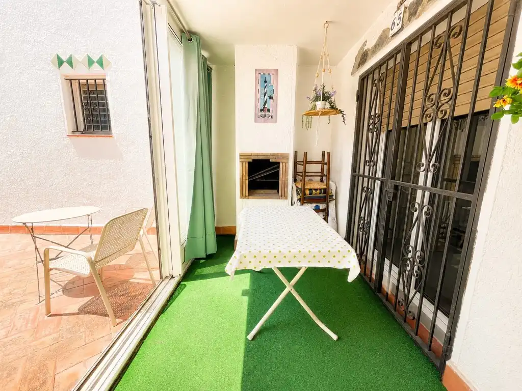 Terrassa de Apartament en venda en Roses
